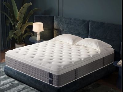 New Queen Size Hybrid Memory Foam and Pocket Coil Mattress