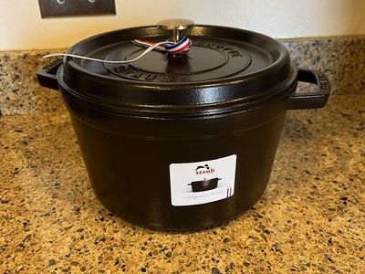 Staub La Cocotte 4 Qt Round Cast Iron Dutch Oven - Matte Black - Made in France