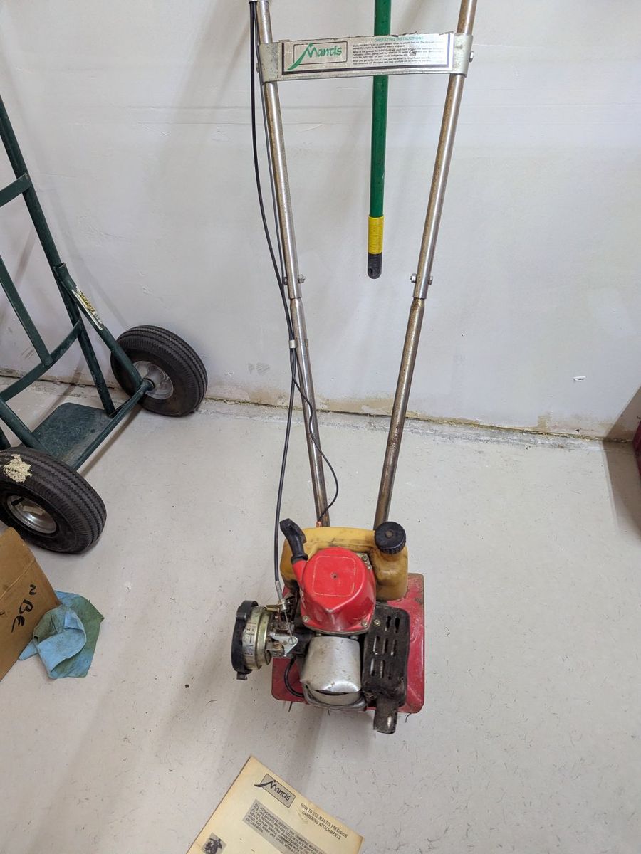 Mantis compact tiller