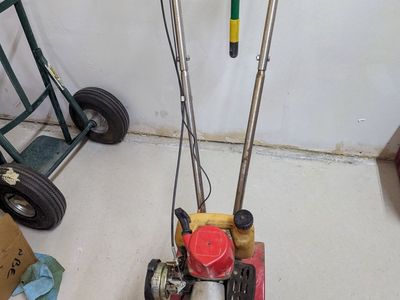 Mantis compact tiller