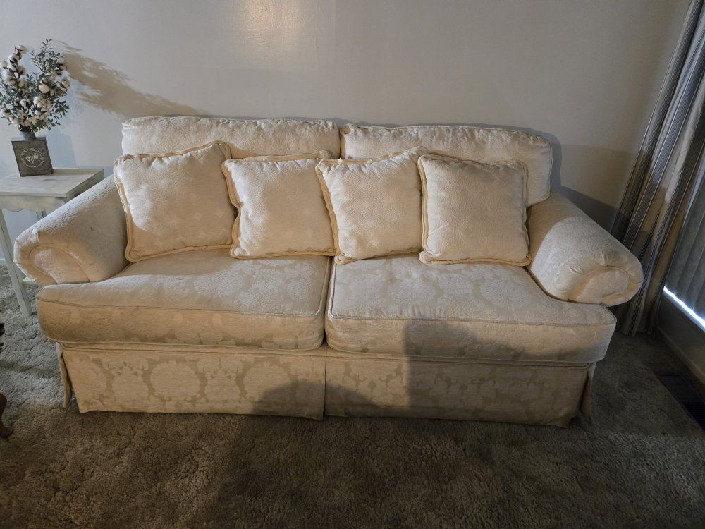 Elegant Cream Damask Loveseat Sofa with Skirted Base and Throw Pillows, Excellent Condition