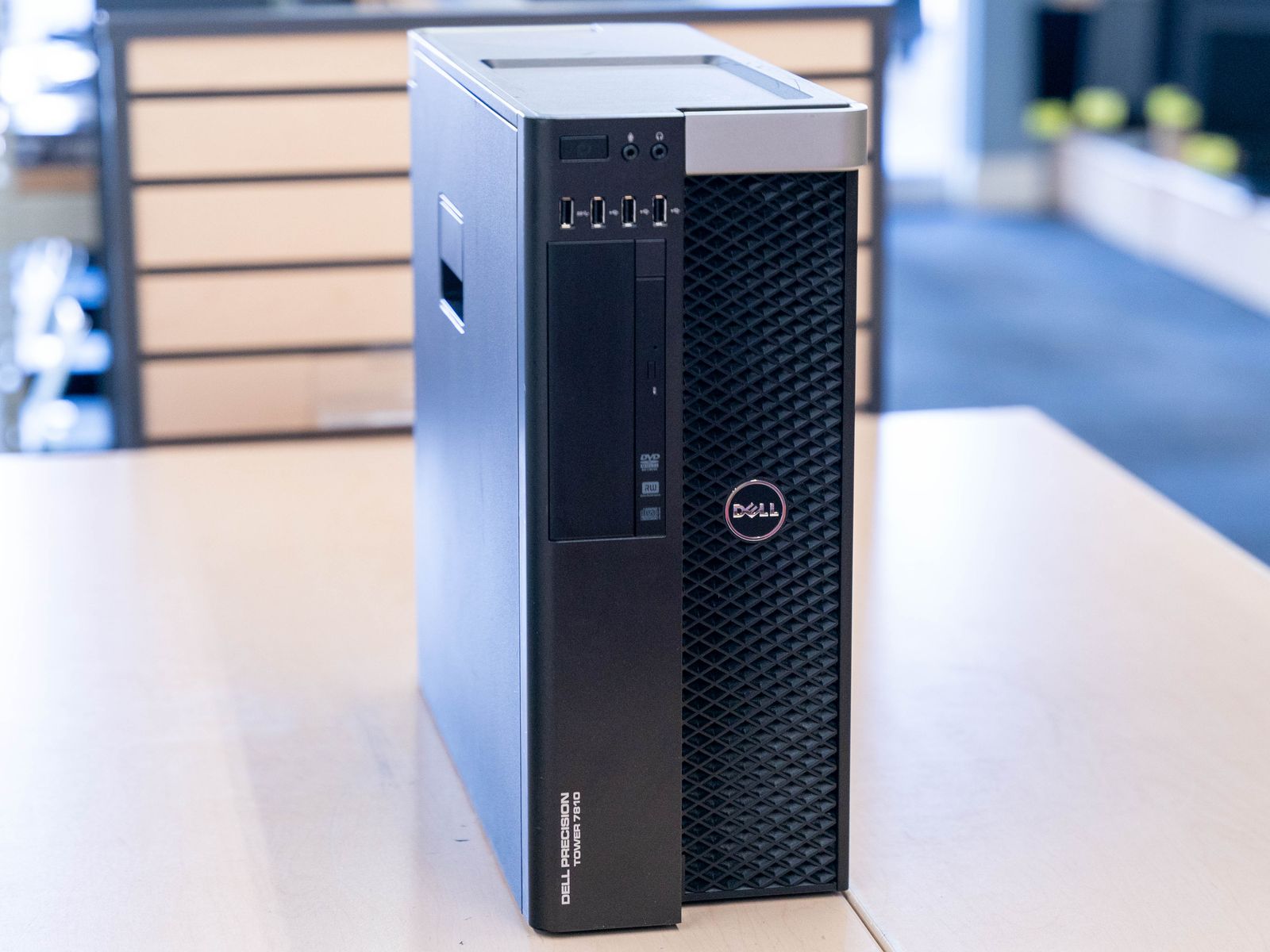 Dell Precision Tower 7810 Workstation | 12 CPU Cores, 32GB RAM