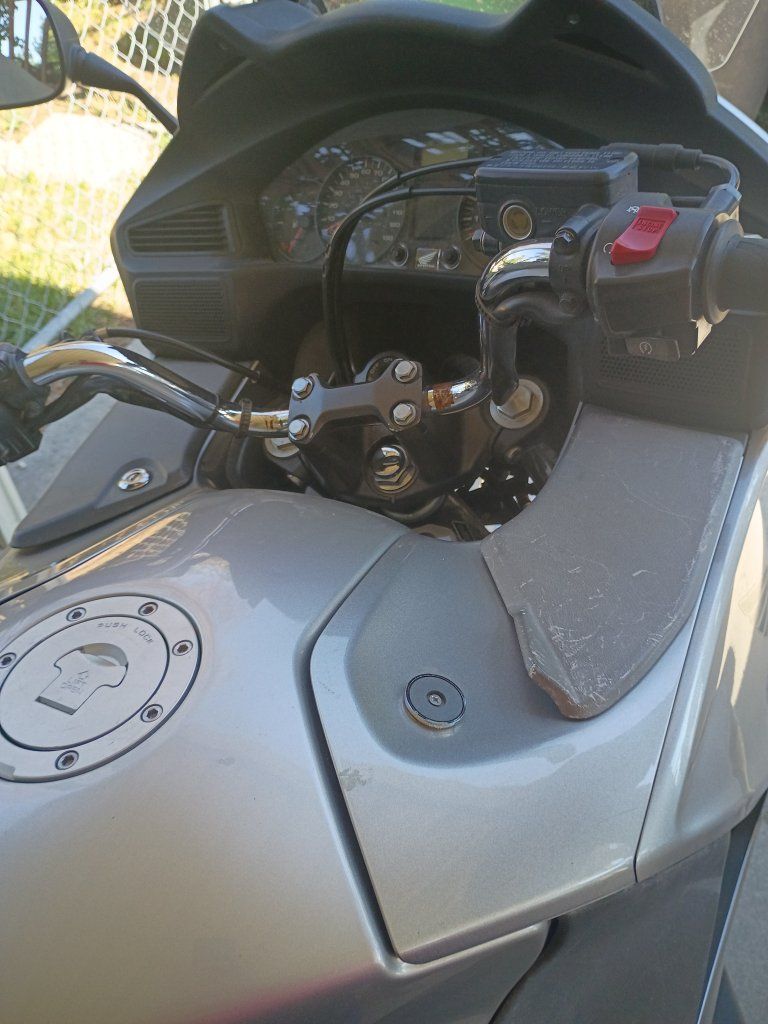 Main image 3