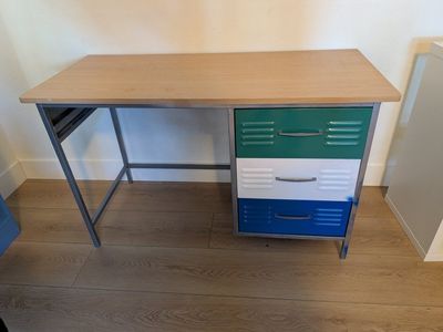 heavy metal desk