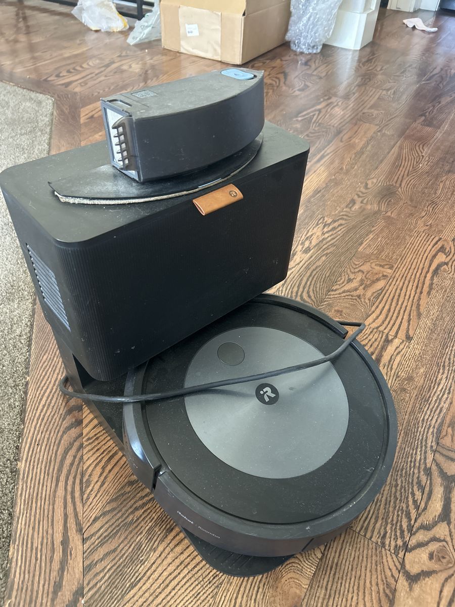 Roomba Vacuum Cleaner