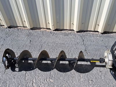 Ice auger