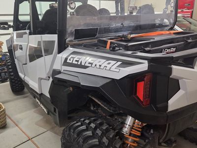 Polaris General XP 1000 4-Seat UTV Side-by-Side year 2022