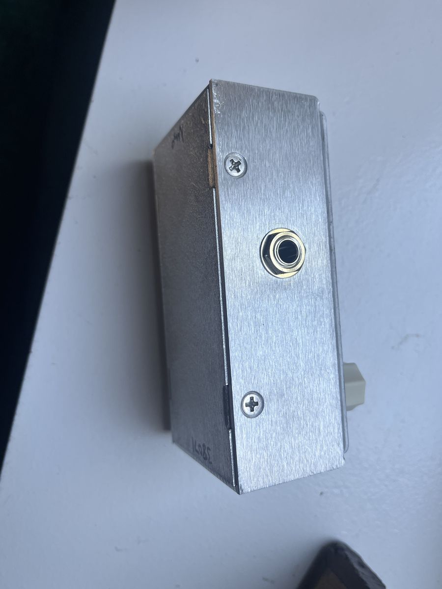 Main image 4
