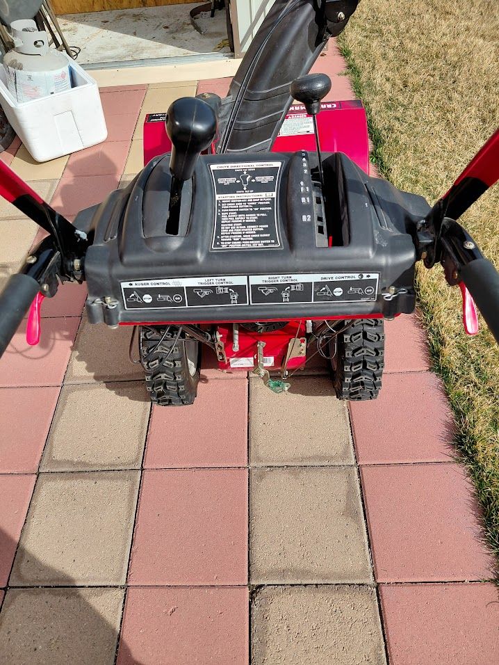Craftsman EZ steer 28' Snow thrower