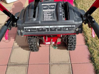 Craftsman EZ steer 28' Snow thrower