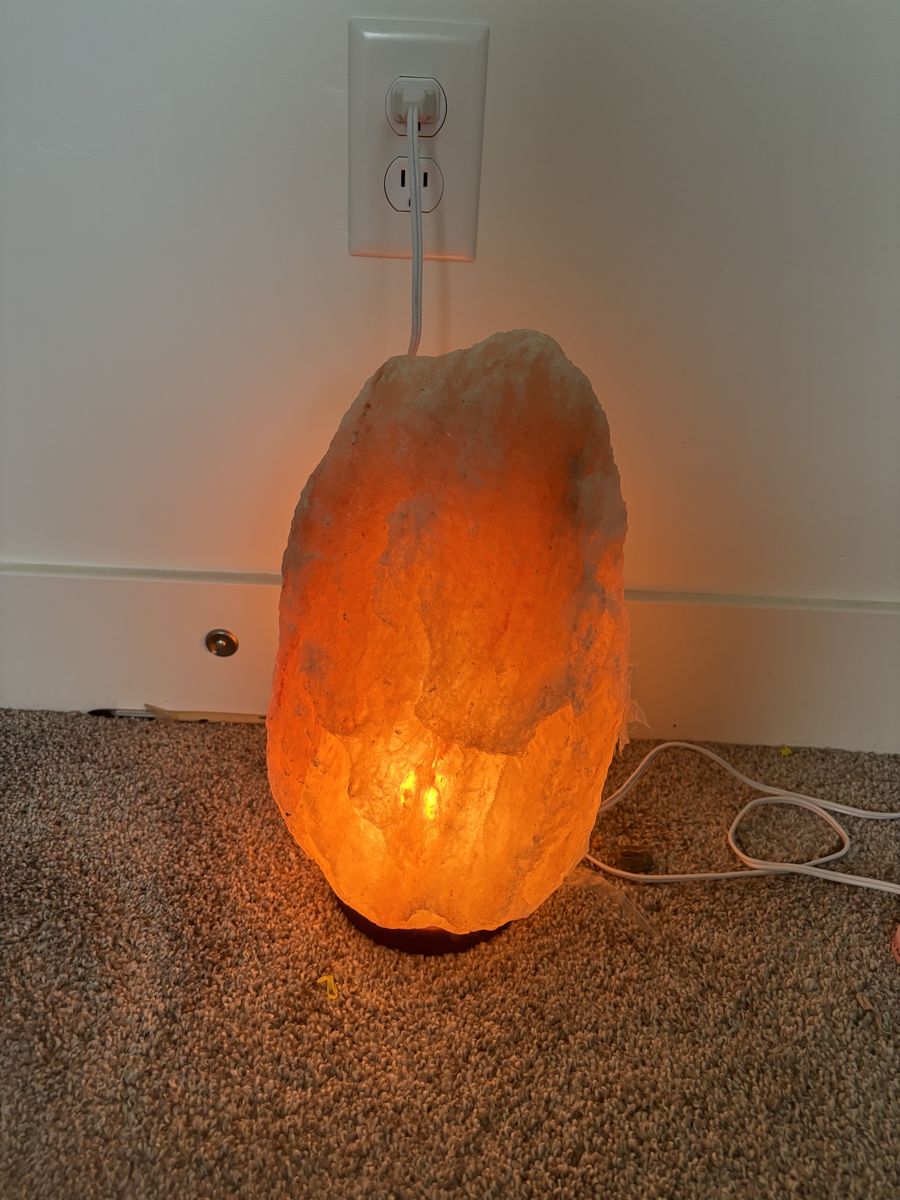 Himalyan salt lamp