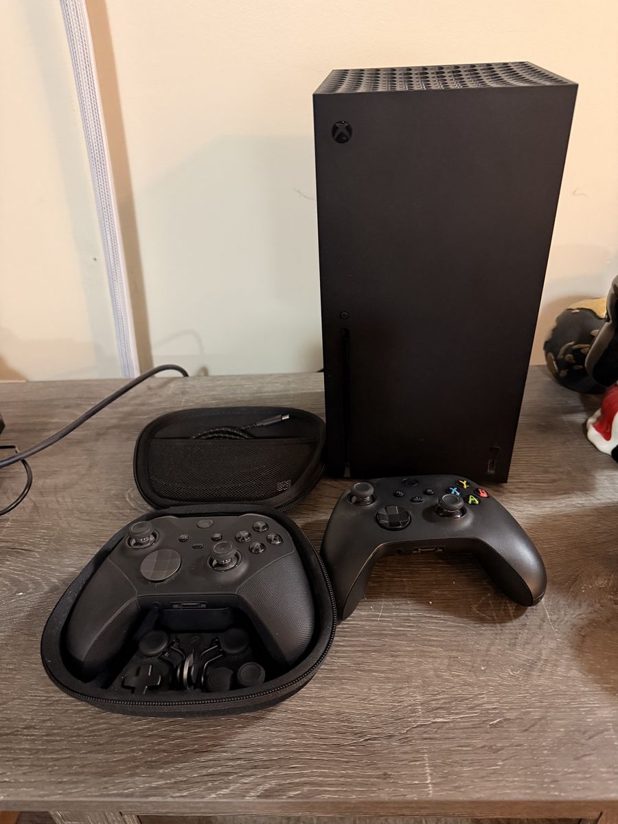 Microsoft Xbox Series X + Elite Controller