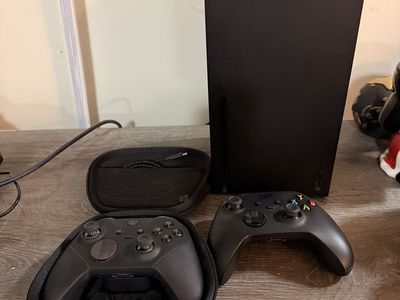 Microsoft Xbox Series X + Elite Controller