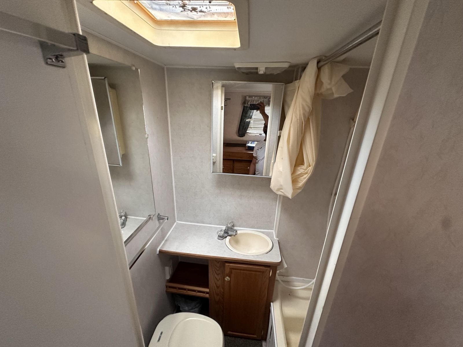Main image 11
