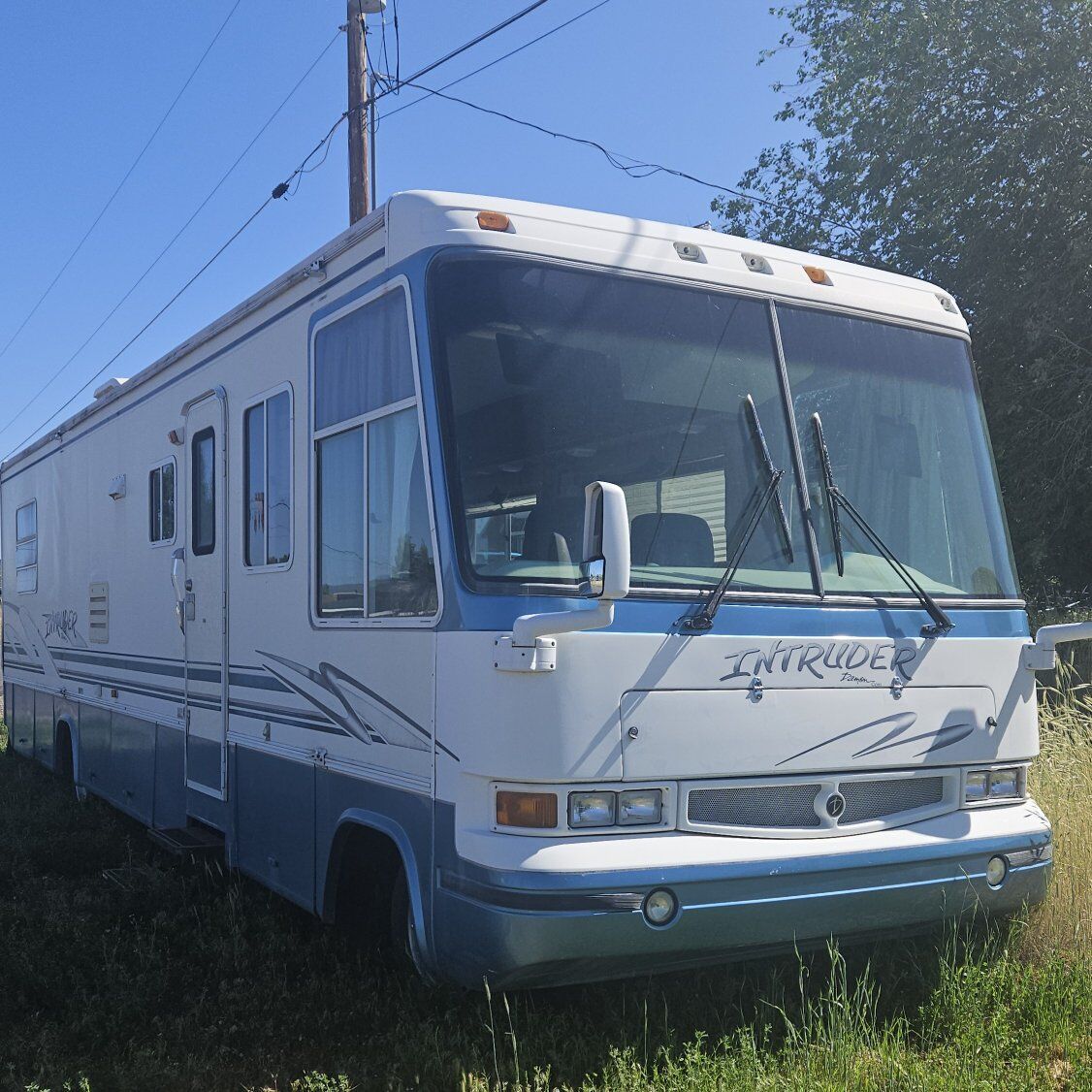 1998 Damon Intruder motorhome