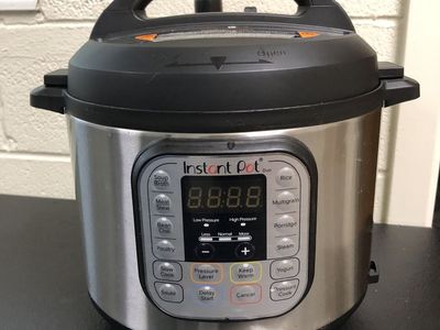 Instant Pot Duo 7-in-1 Electric Pressure Cooker 6 Qt Stainless Steel Multi-Cooker