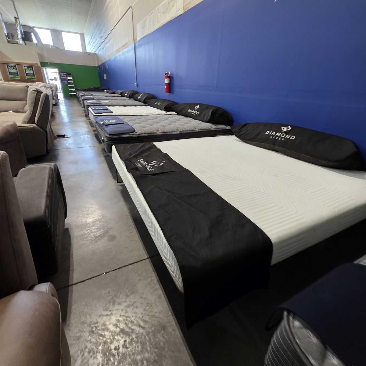 Mattress Warehouse | Queen Mattresses Starting at $125