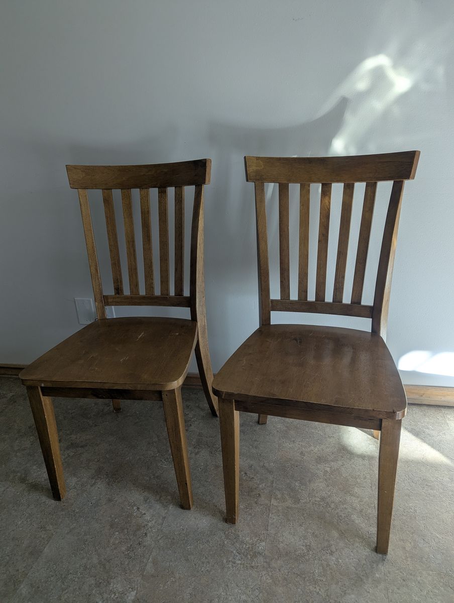 4 Wooden Dining Chairs