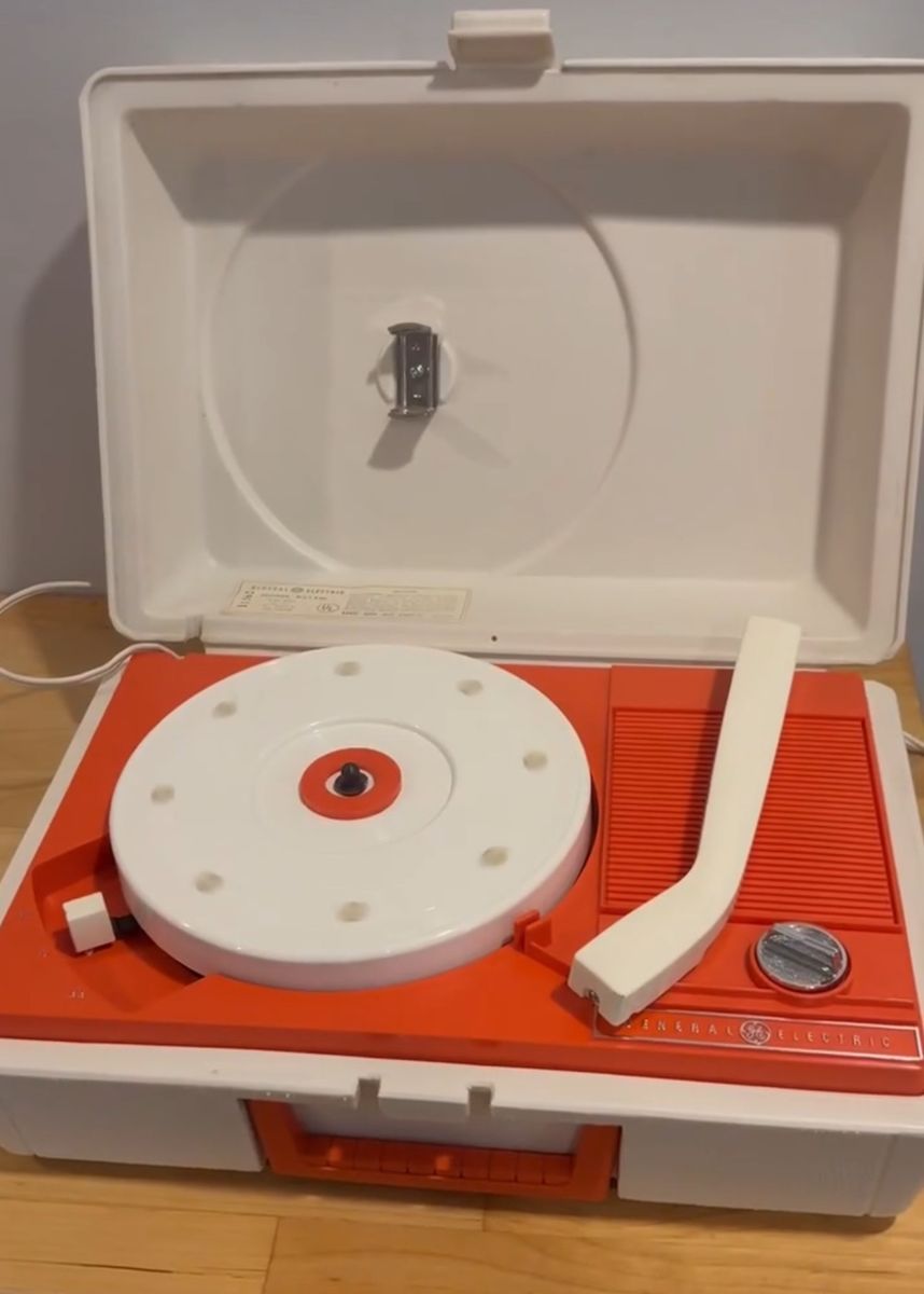 GE Antique Record Player - Works Beautifully
