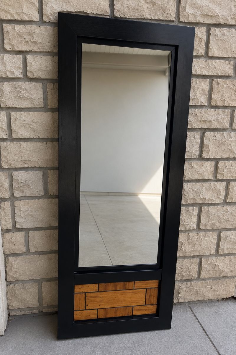 Main image 3