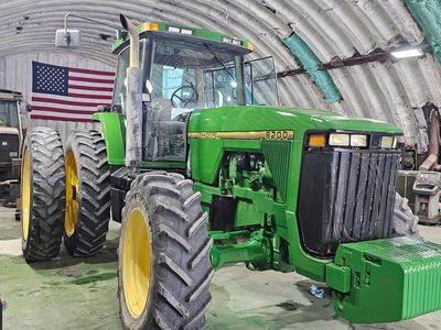 John Deere 8200