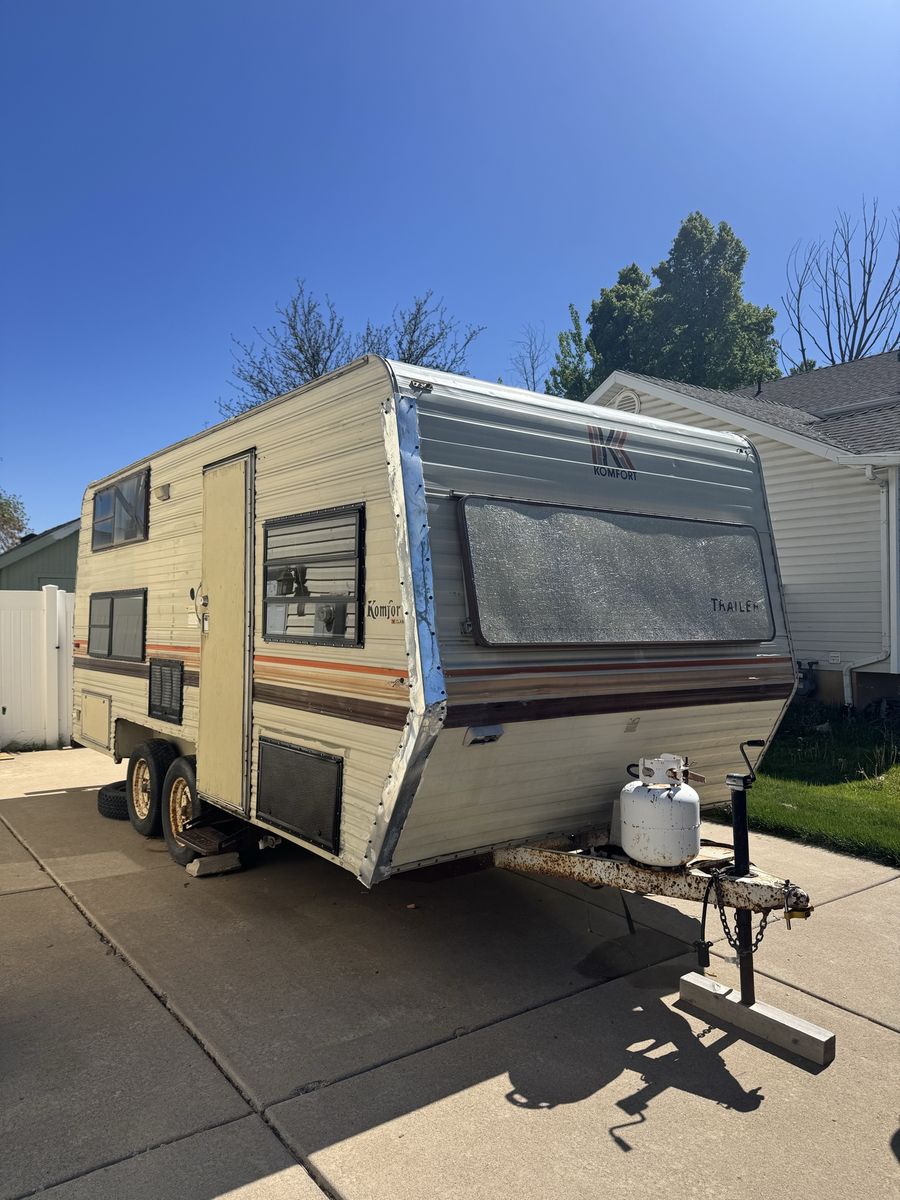 1985 Coleman Komfort