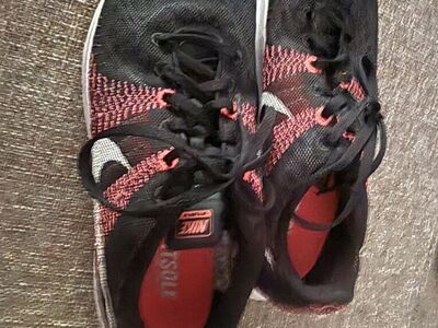 Nice Nike Womens Running Shoes Size 9.5
