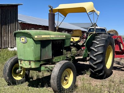 John Deere 2020