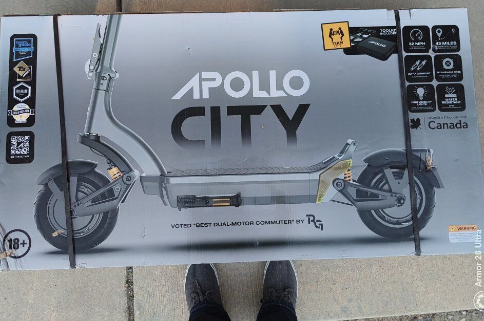 NEW Apollo City Electric Scooter $850 Firm