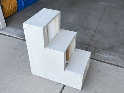 WhIte Wooden MinI steps