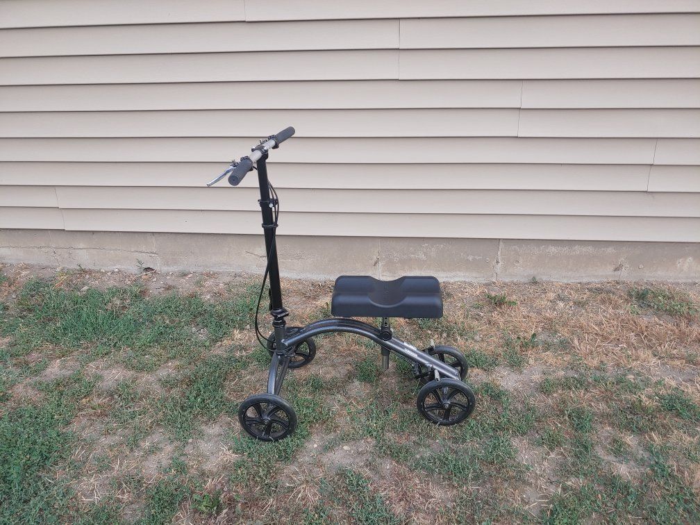 Like New Drive Knee Scooter Walker 