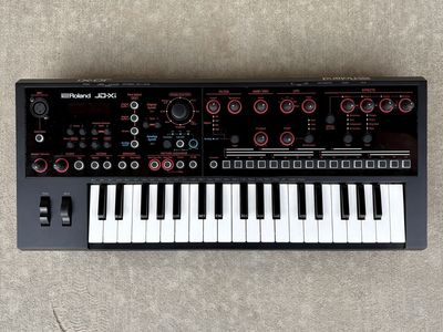 Roland JD-Xi Analog/Digital Crossover Synthesizer