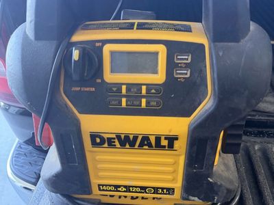 DEWALT DXAEJ14 Jump Starter, 1400 Peak Amps Portable Car Battery Charger. CASH ONLY.