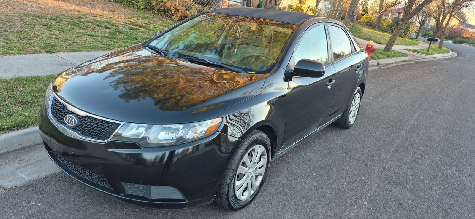 2011 KIA FORTE LX