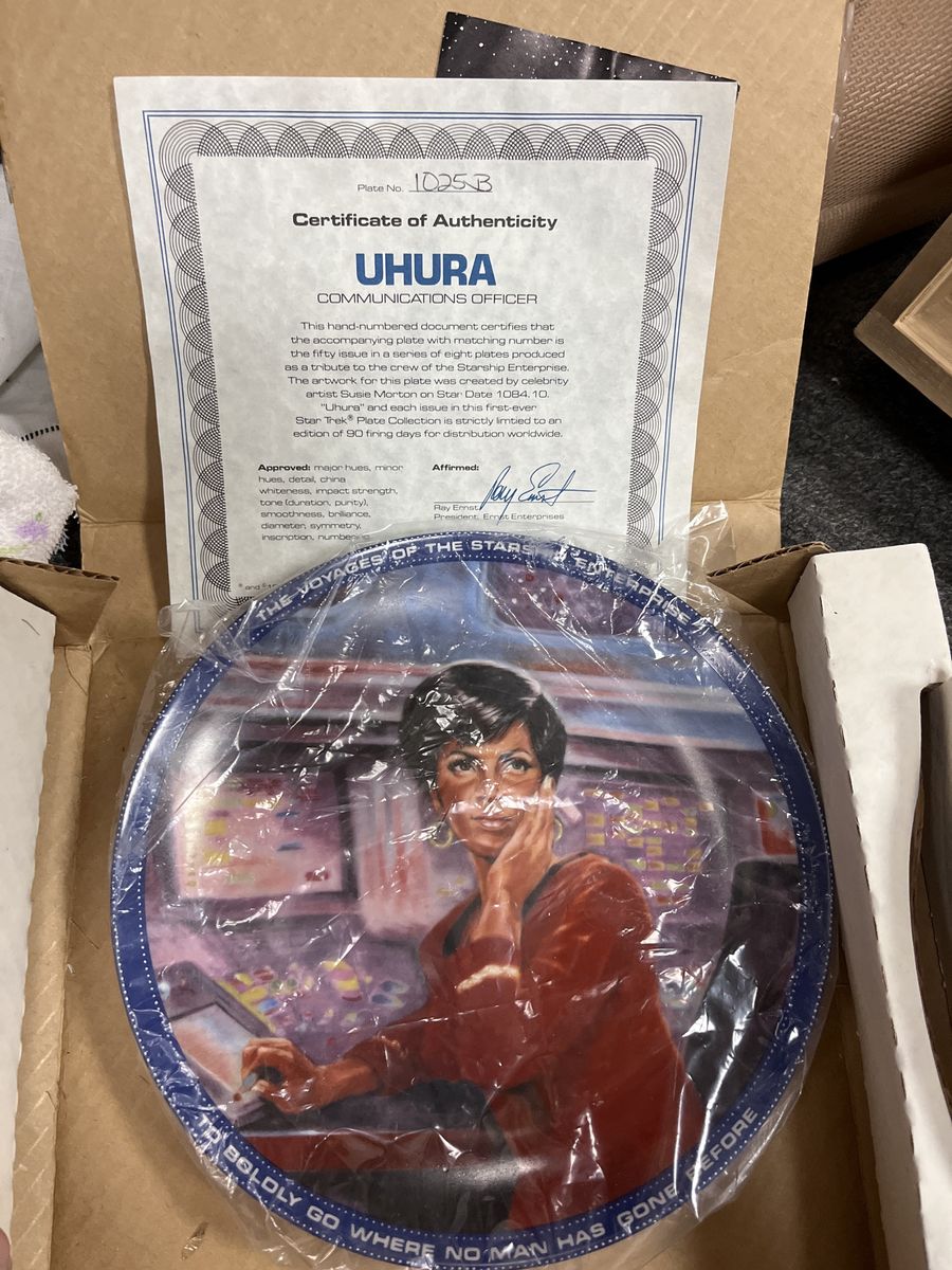 Star Trek Plate Uhura