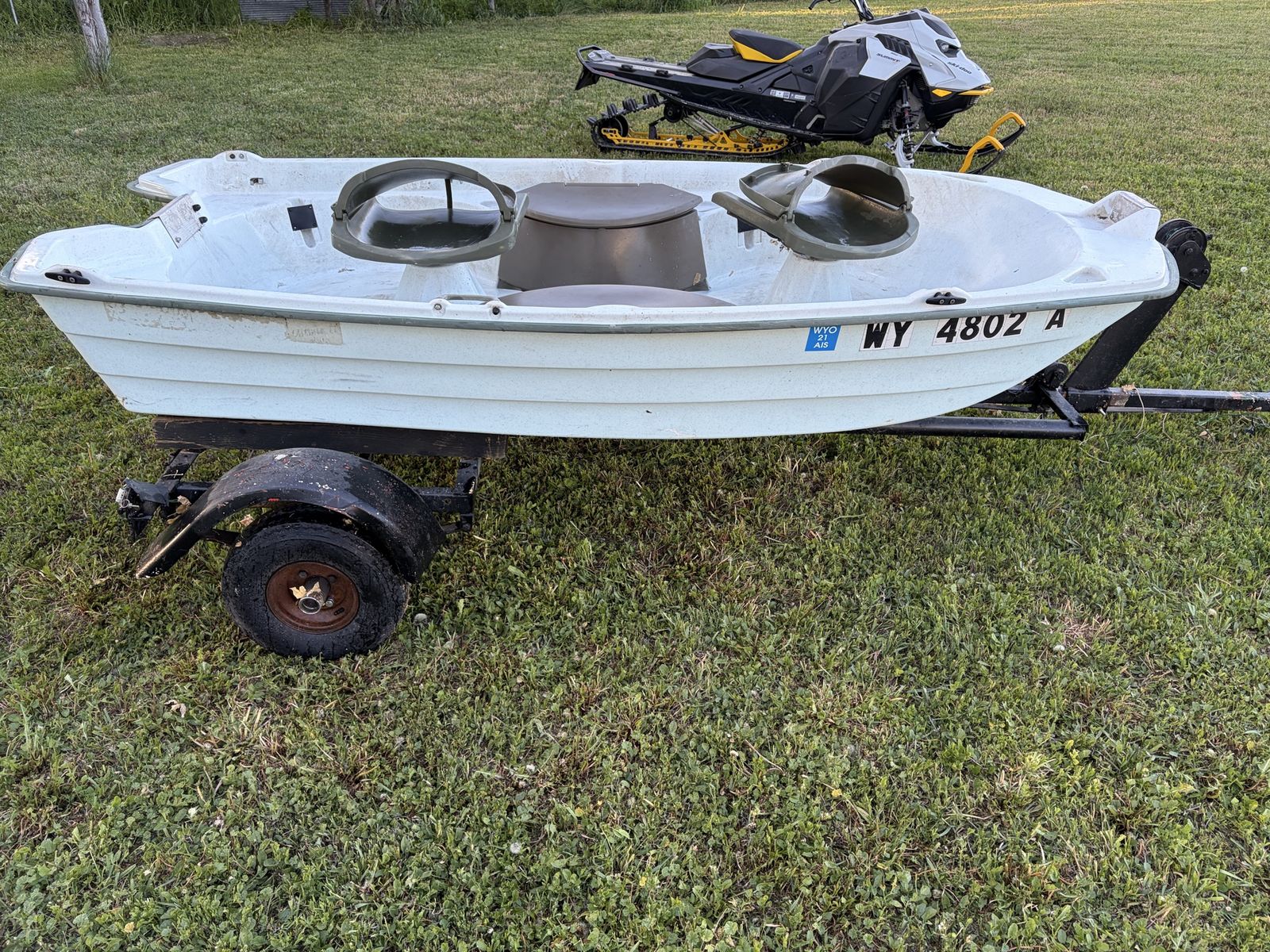 Main image 3