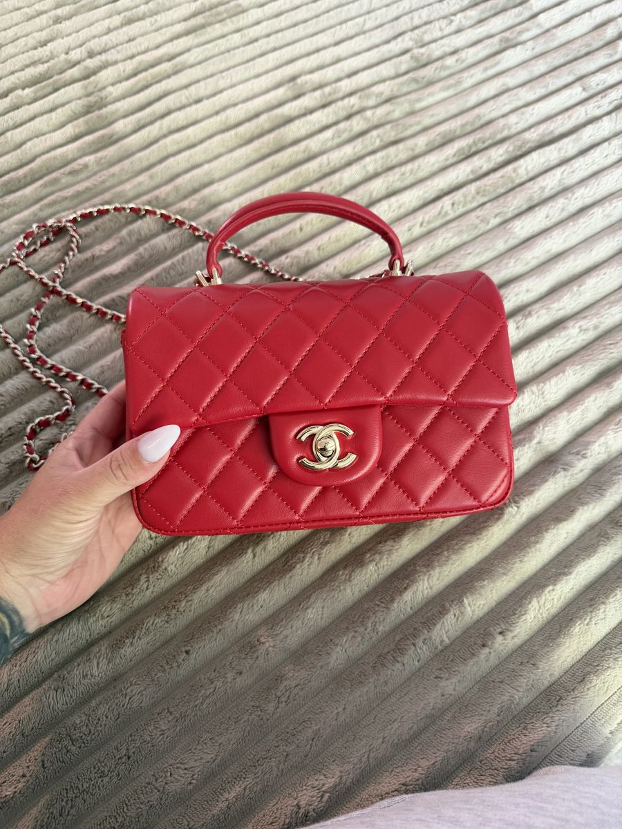 Red leather bag with chain