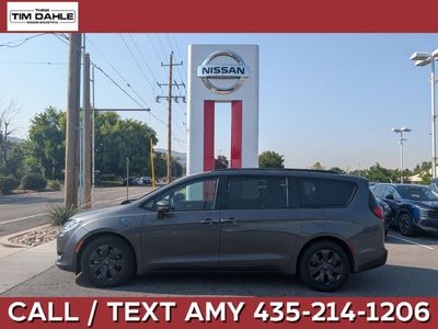 2020 Chrysler Pacifica Hybrid Limited