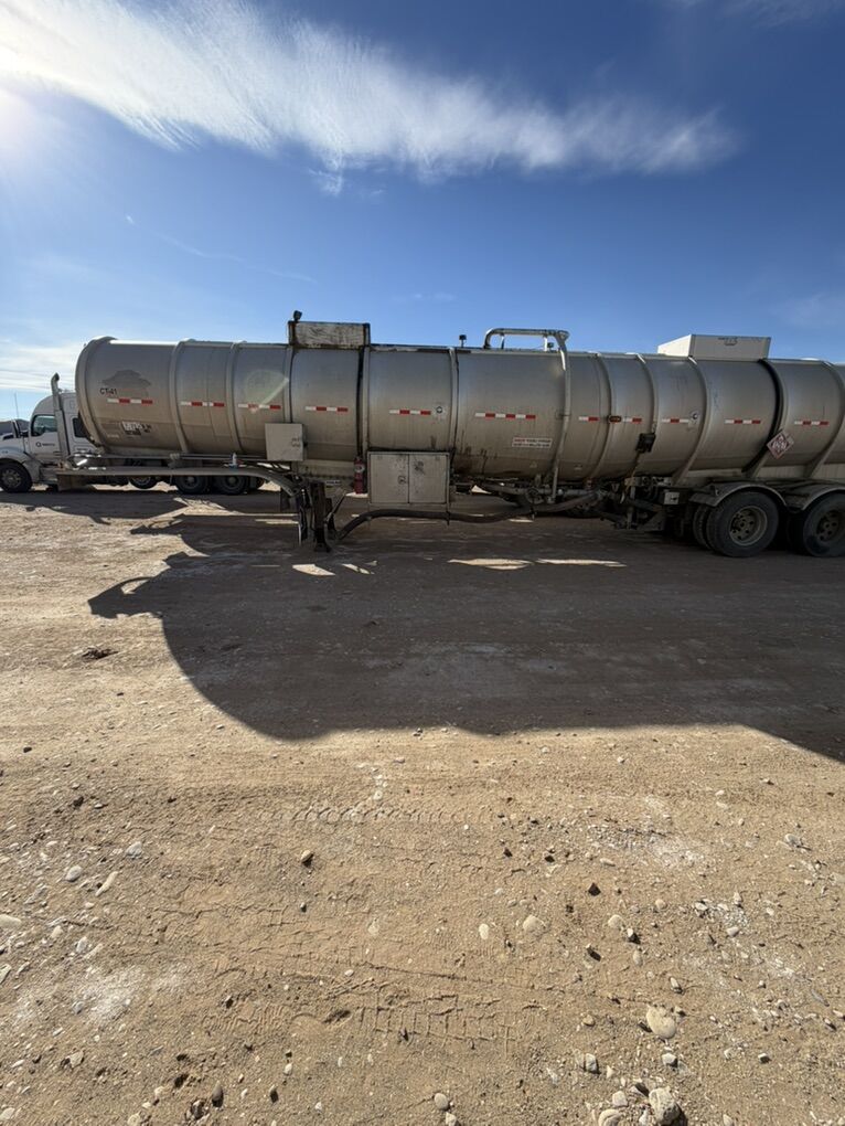 2012 Polar Tank Trailer quad