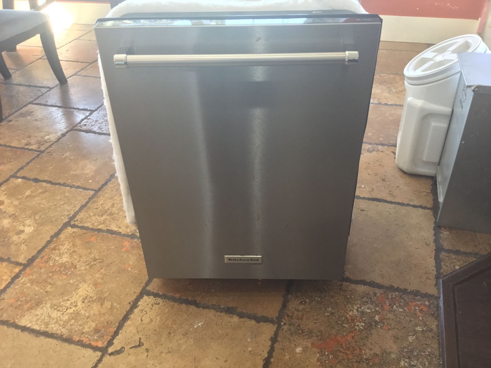 Kitchen Aid Dishwasher (Needs A New Control Board)