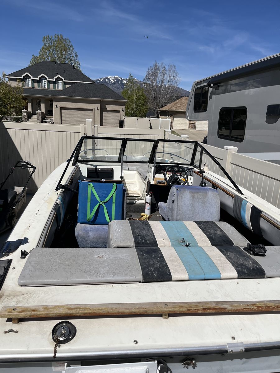 1986 Galaxy Fishing Boat