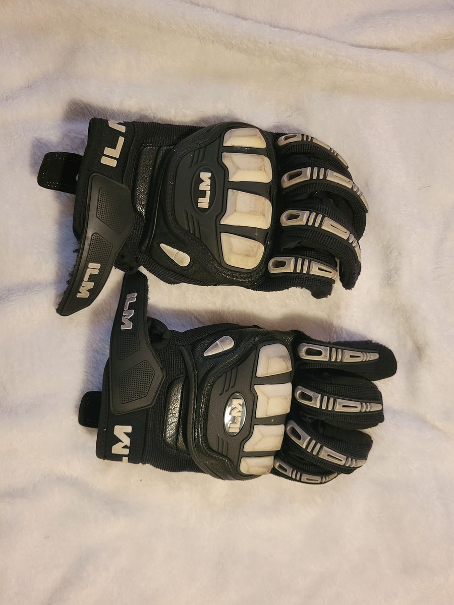 ILM motorcycle gloves, size Medium