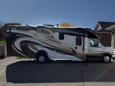 2015 Winnebago Aspect 27K