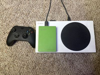 Xbox series S With 4tb external hard drive and 1tb external hard drive