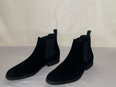 New Men’s Stylish Aldo Boots Black Suede 10.5