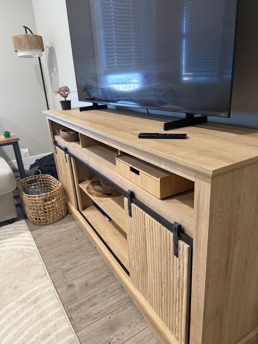 Modern Farmhouse Natural Oak TV Stand Console with Sliding Barn Doors
