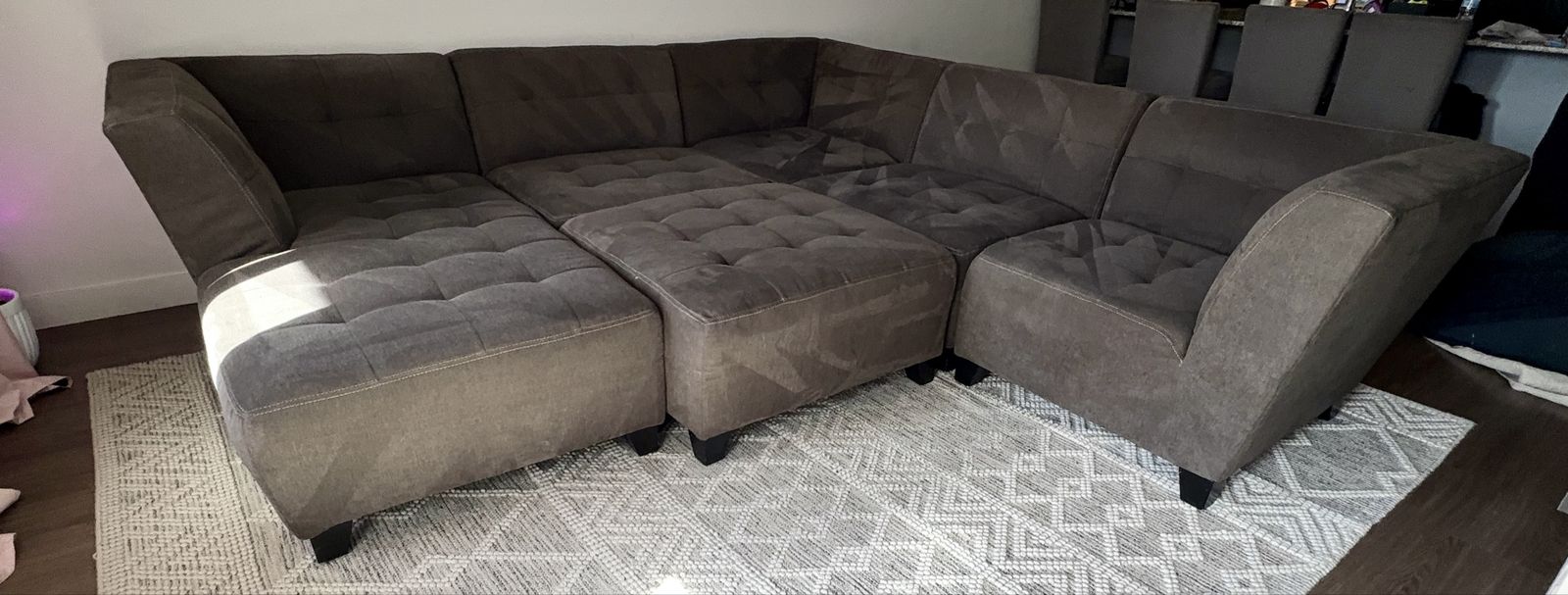 FREE DELIVERY! 5pc Modular Sectional with Ottoman