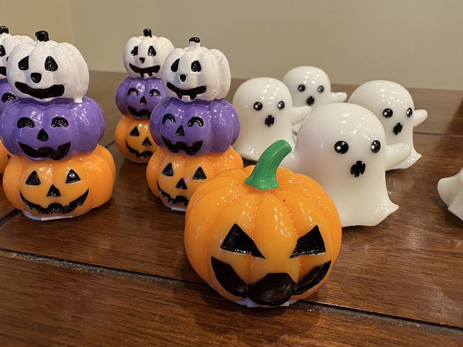 11 New Halloween Lipglosses 