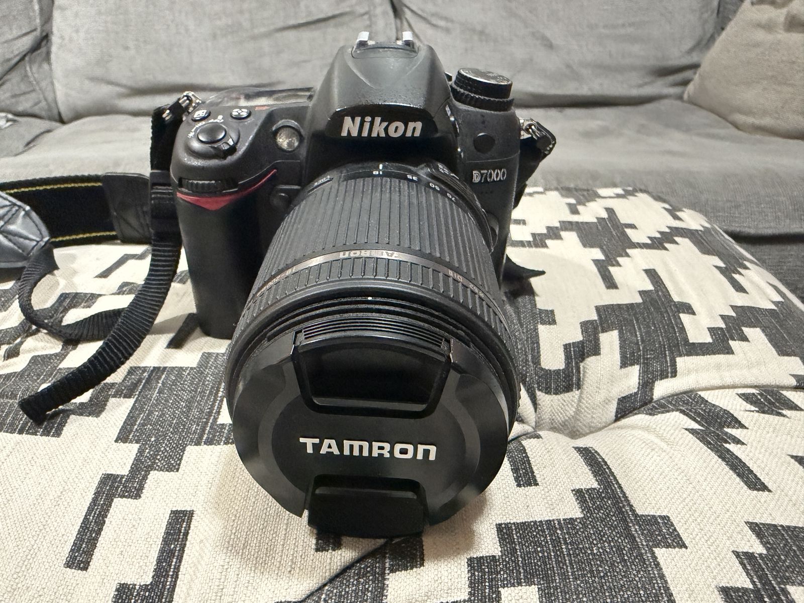 Nikon D7000 w/Tamron 18-200mm lens