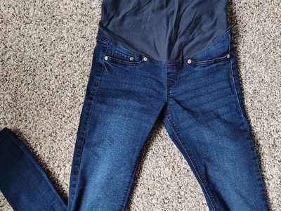 H&M maternity jeans size 2
